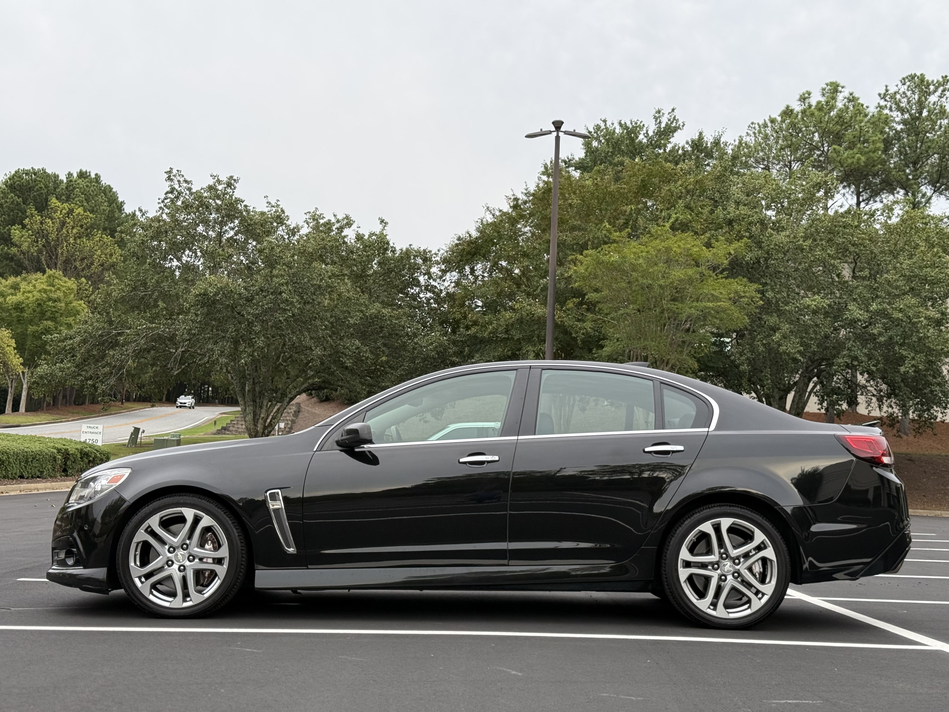 Used 2015 Chevrolet SS RWD image 1