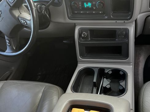 Used 2003 Chevrolet Silverado 3500 LT image 14