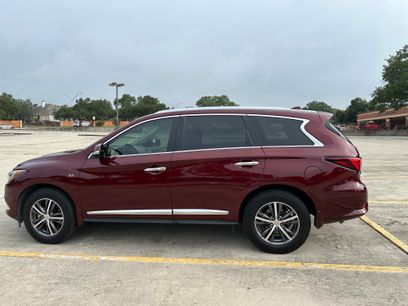 Used 2019 INFINITI QX60 Luxe w/ Essential Package