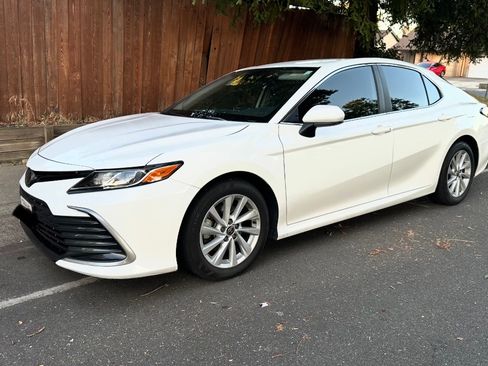 Used 2023 Toyota Camry LE FWD image 1