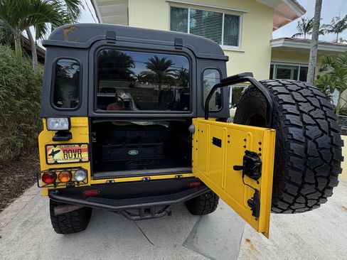 Used 1997 Land Rover Defender 90 AWD/4WD image 15