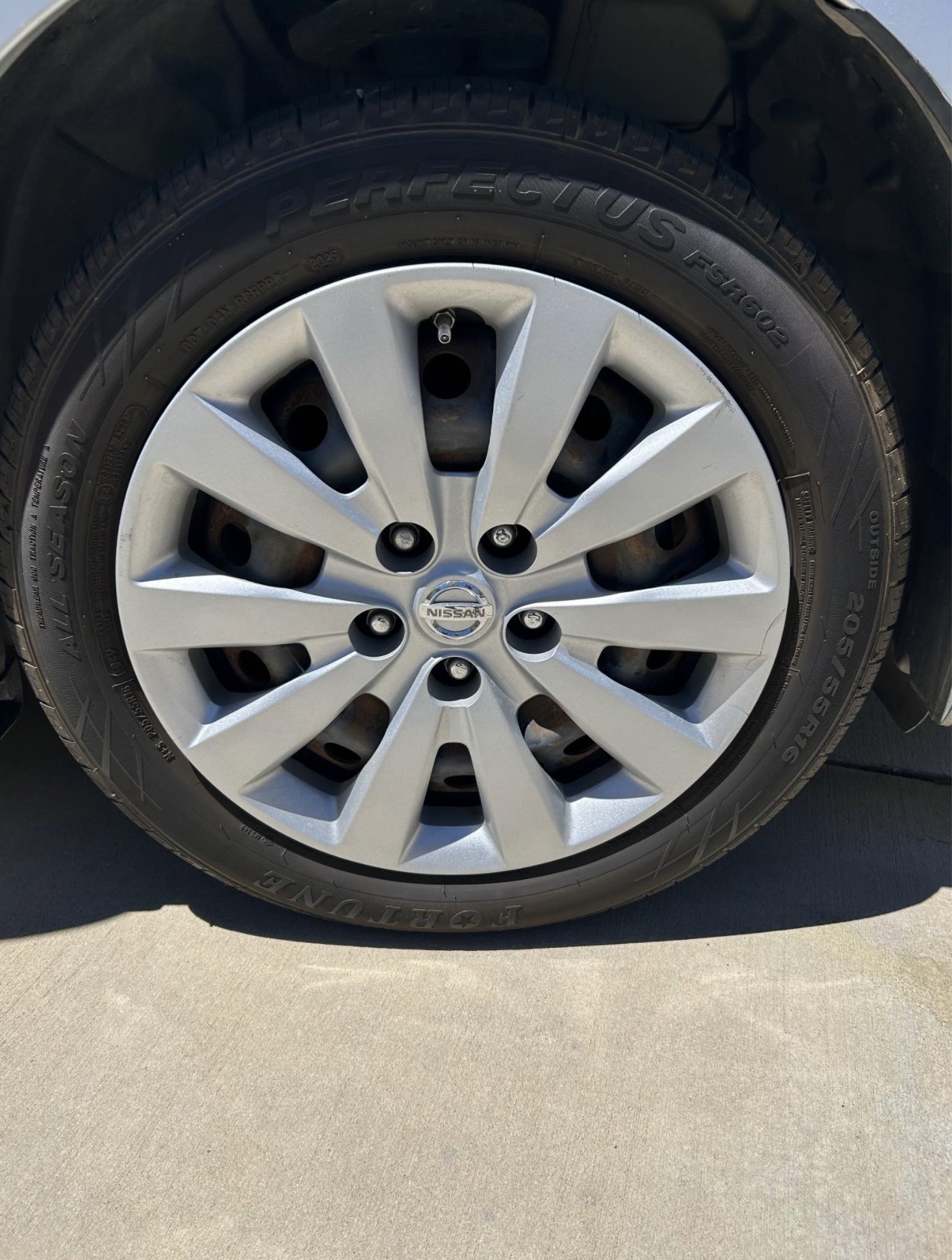 Used 2014 Nissan Sentra SV FWD image 16
