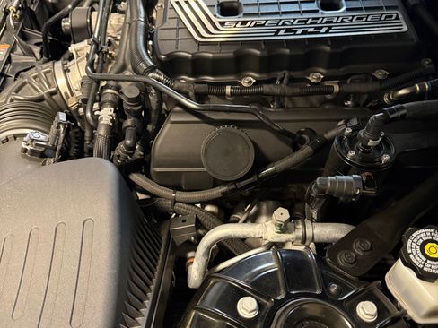 Used 2018 Chevrolet Camaro ZL1 image 11