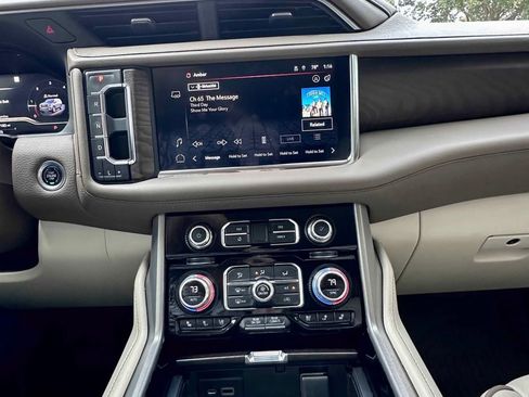 Used 2022 GMC Yukon Denali w/ Denali Ultimate Package image 6