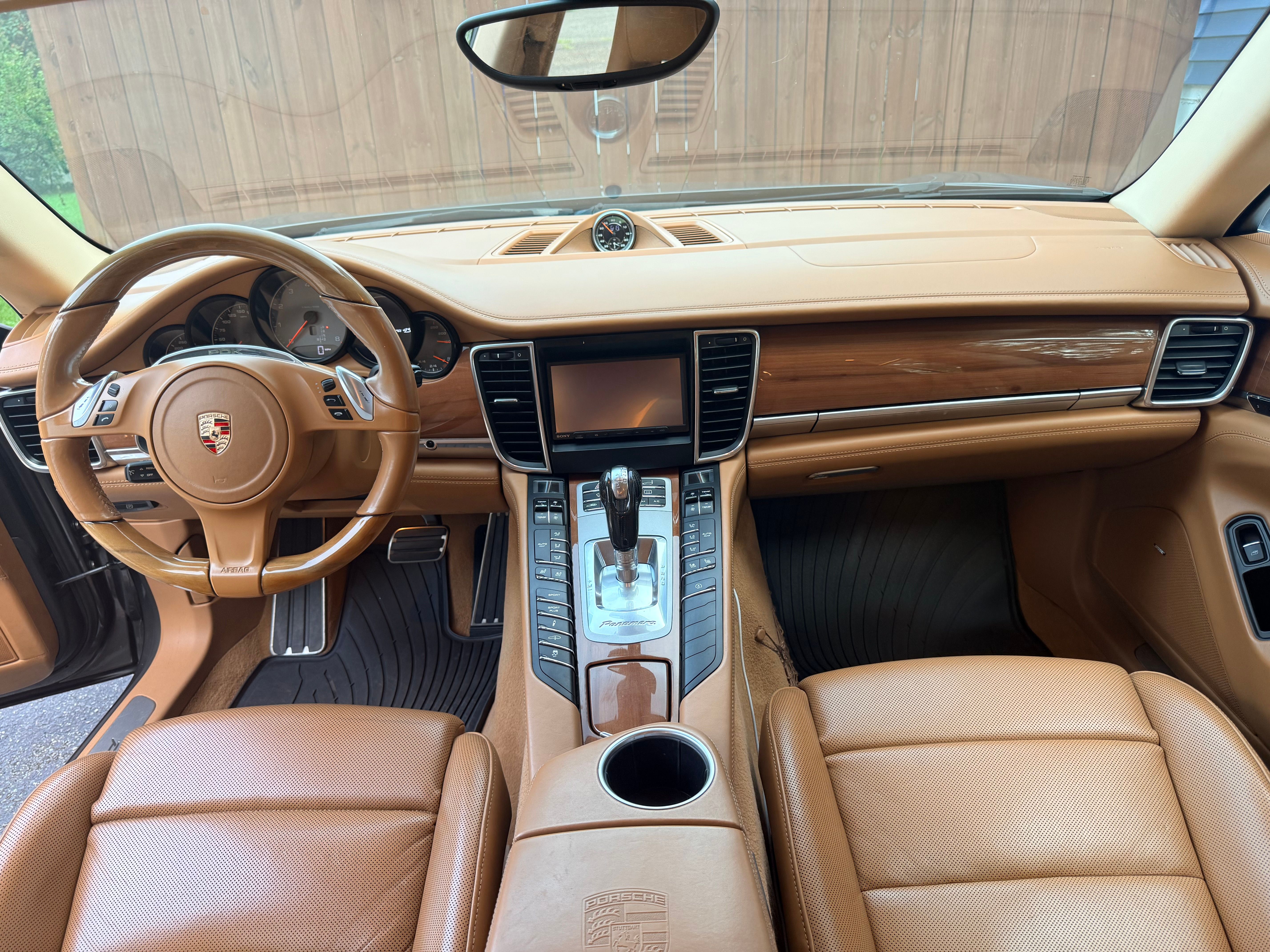 Used 2014 Porsche Panamera 4S AWD/4WD image 9