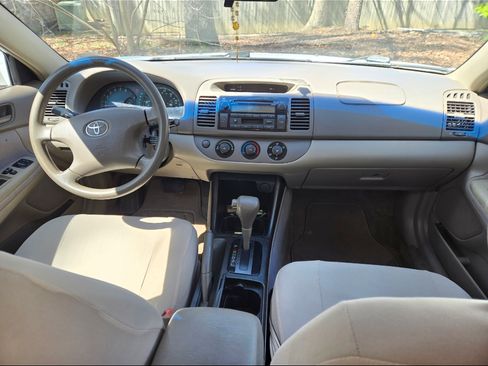 Used 2003 Toyota Camry LE image 12