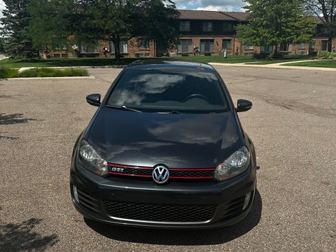 Used 2012 Volkswagen GTI 4-Door FWD image 1