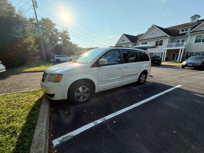 Used 2009 Dodge Grand Caravan SXT