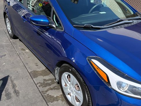 Used 2017 Kia Forte LX FWD image 6