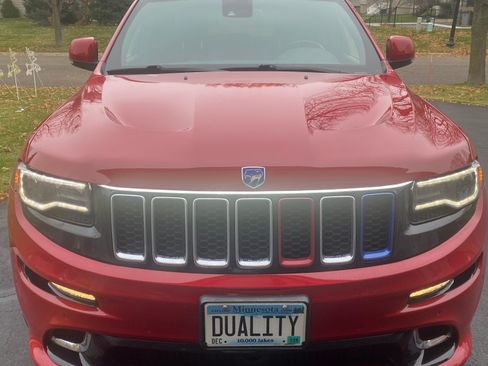 Used 2014 Jeep Grand Cherokee SRT w/ Trailer Tow Group IV AWD/4WD image 32