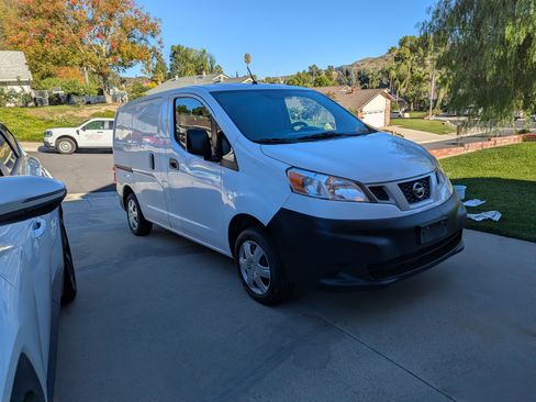 Used 2019 Nissan NV200 S w/ Cruise Control Package image 1