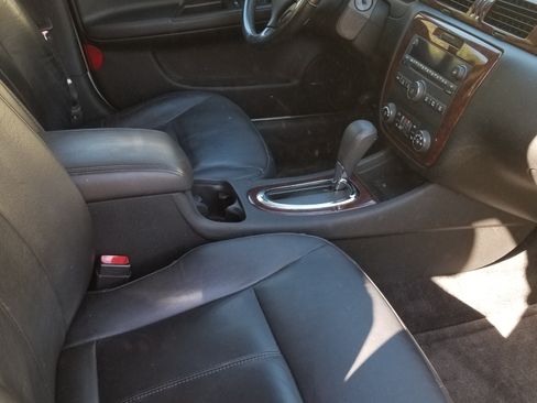 Used 2011 Chevrolet Impala LT w/ Luxury Edition Package image 6