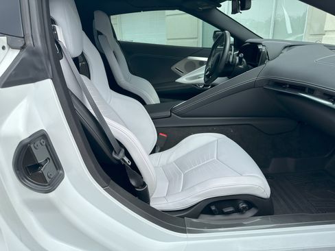 Used 2022 Chevrolet Corvette Stingray Preferred Conv image 6