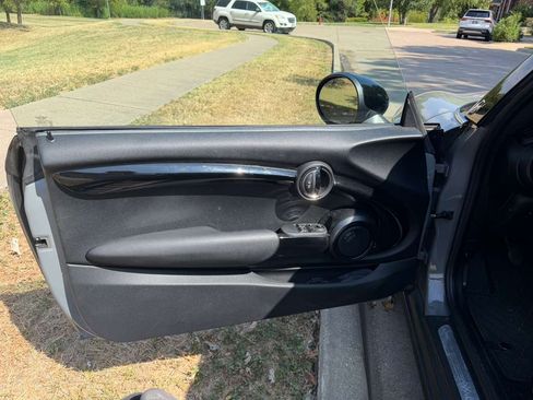 Used 2019 MINI Cooper S FWD image 9