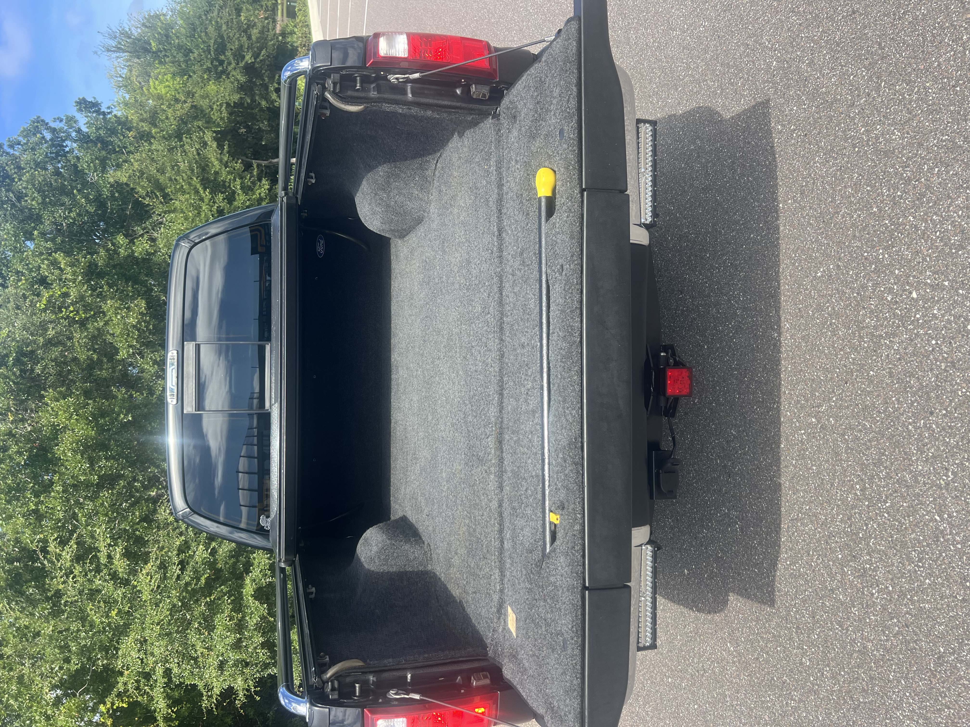 Used 2015 Ford F250 Lariat w/ Lariat Ultimate Package AWD/4WD image 20