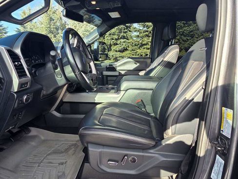 Used 2022 Ford F350 Platinum image 9