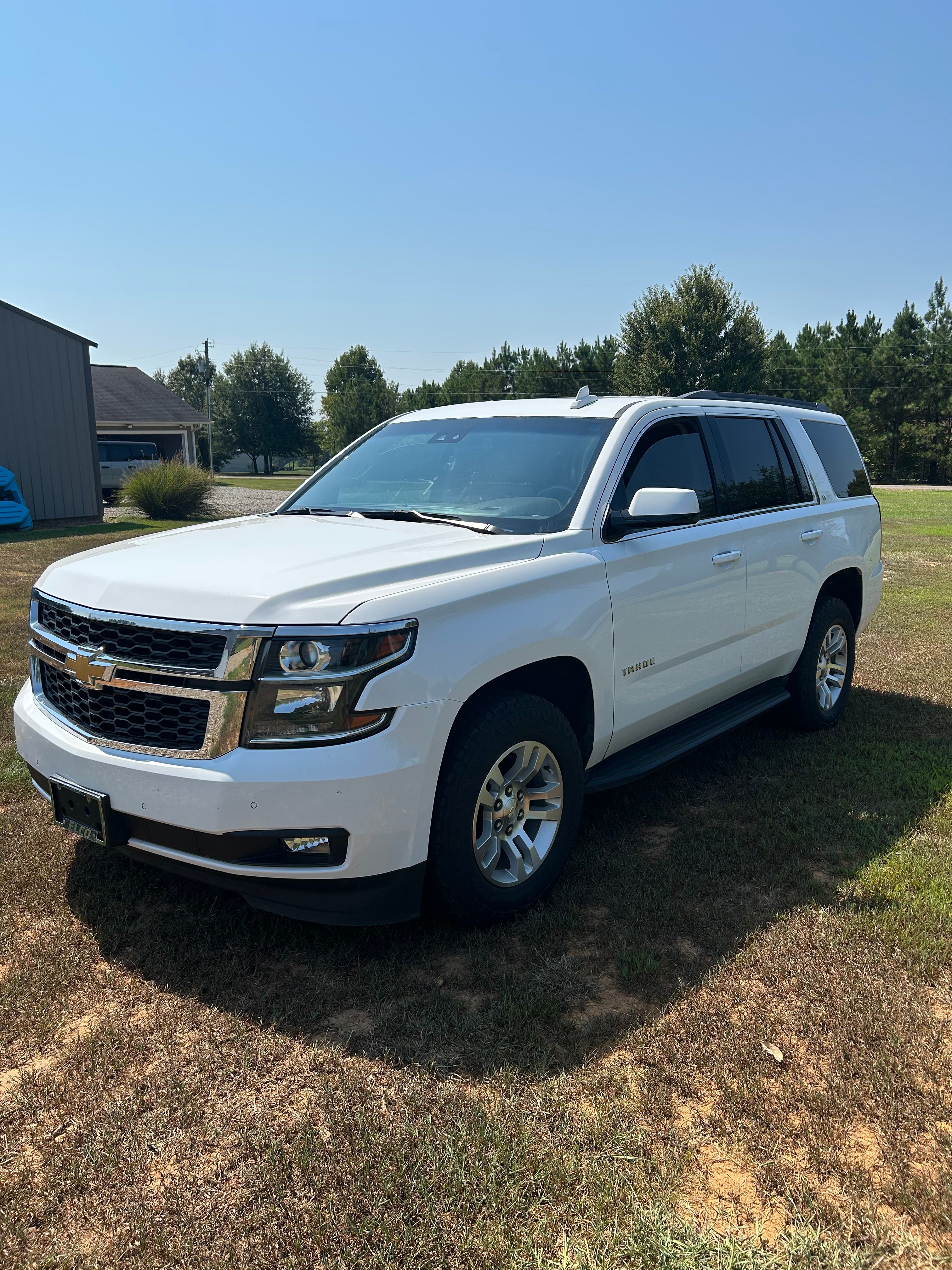 Used 2020 Chevrolet Tahoe LT w/ Luxury Package AWD/4WD image 4