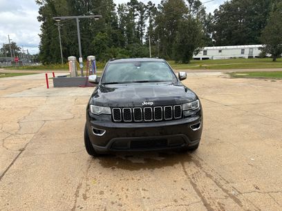 Used 2017 Jeep Grand Cherokee Laredo