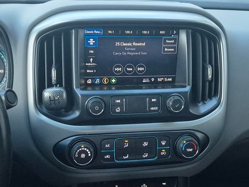 Used 2019 Chevrolet Colorado LT image 16