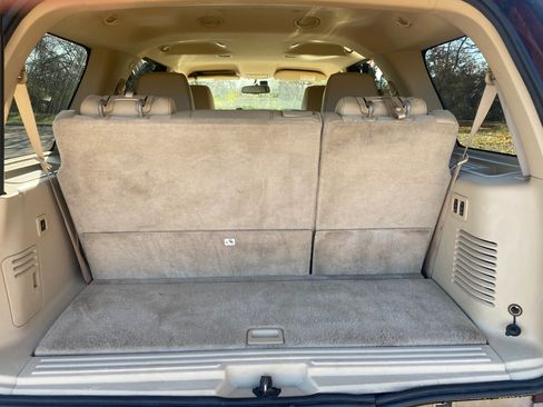 Used 2012 Ford Expedition XLT image 14