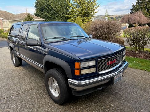 Used 1998 GMC Sierra 2500 4x4 Extended Cab w/ Powermax Pkg image 2