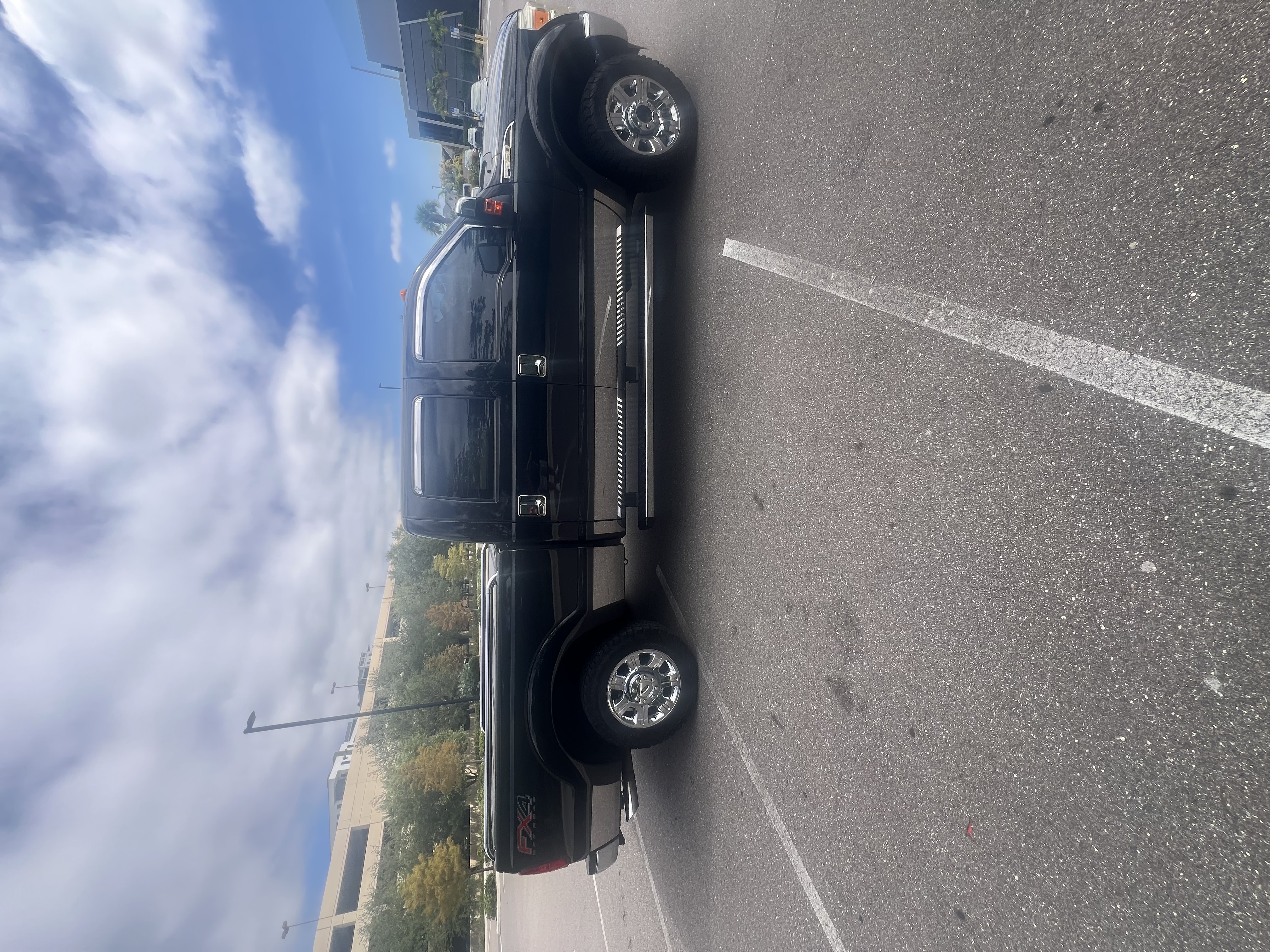 Used 2015 Ford F250 Lariat w/ Lariat Ultimate Package AWD/4WD image 15