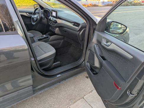 Used 2020 Ford Escape SE Sport image 14