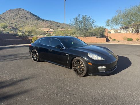 Used 2012 Porsche Panamera S image 2