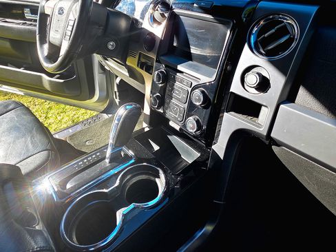 Used 2014 Ford F150 Limited image 18