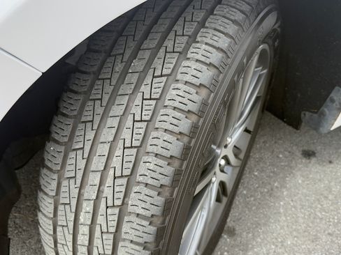 Used 2019 Ford Edge Titanium w/ Equipment Group 301A image 25