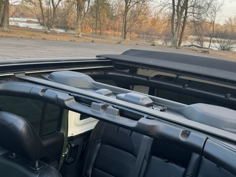 Used 2022 Jeep Wrangler Unlimited Sport image 13