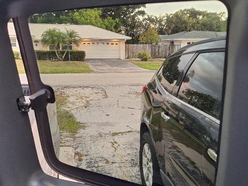 Used 2001 Chevrolet Silverado 1500 2WD Extended Cab w/ Firm Ride Suspension Pkg image 11