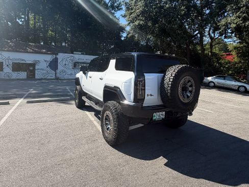 Used 2025 GMC Hummer EV 3X AWD/4WD image 13