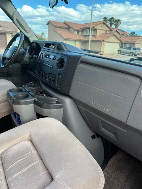 Used 2013 Ford E-150 and Econoline 150 w/ Commercial Cargo Van Pkg RWD image 9