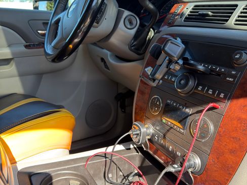 Used 2012 Chevrolet Silverado 2500 LTZ w/ LTZ Plus Package image 13