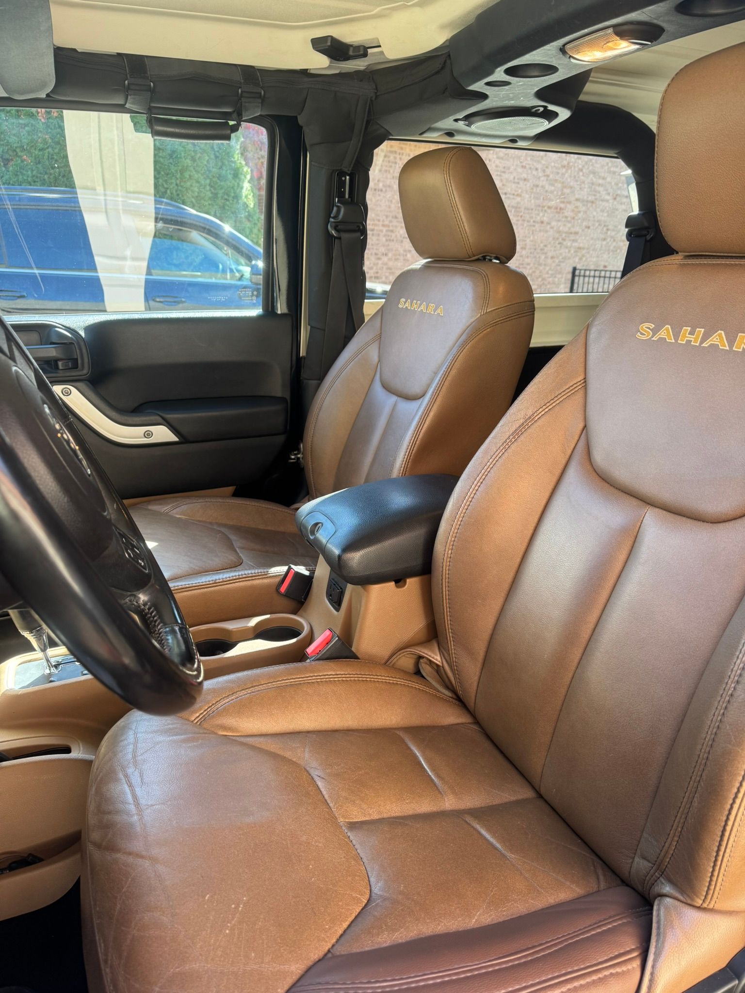 Used 2013 Jeep Wrangler Sahara w/ Connectivity Group AWD/4WD image 5