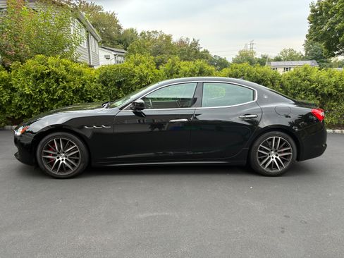 Used 2019 Maserati Ghibli S Q4 AWD/4WD image 1