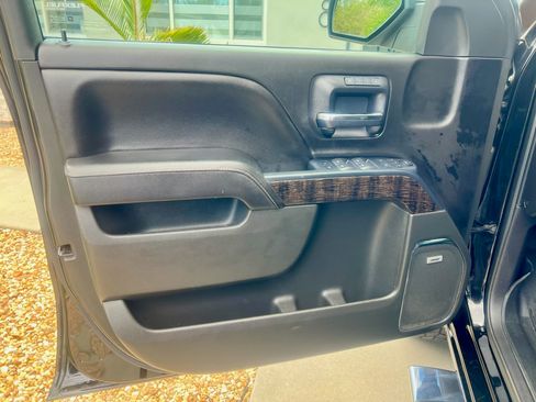 Used 2014 GMC Sierra 1500 Denali w/ Driver Alert Package image 18