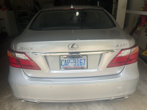 Used 2010 Lexus LS 460 image 5