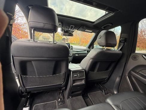 Used 2018 Mercedes-Benz GLE 350 4MATIC image 11