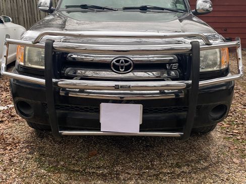 Used 2004 Toyota Tundra SR5 image 1
