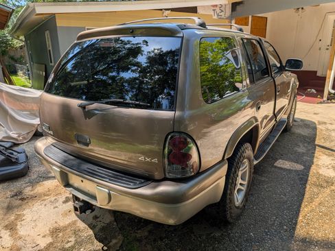 Used 2001 Dodge Durango SLT image 4