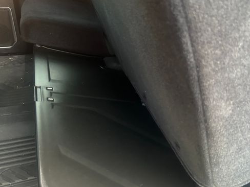 Used 2023 Chevrolet Silverado 1500 RST image 15