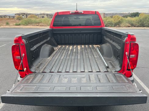 Used 2017 Chevrolet Colorado W/T image 5