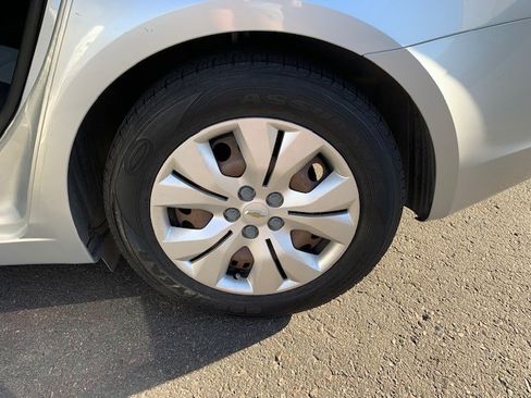 Used 2016 Chevrolet Cruze LS image 16