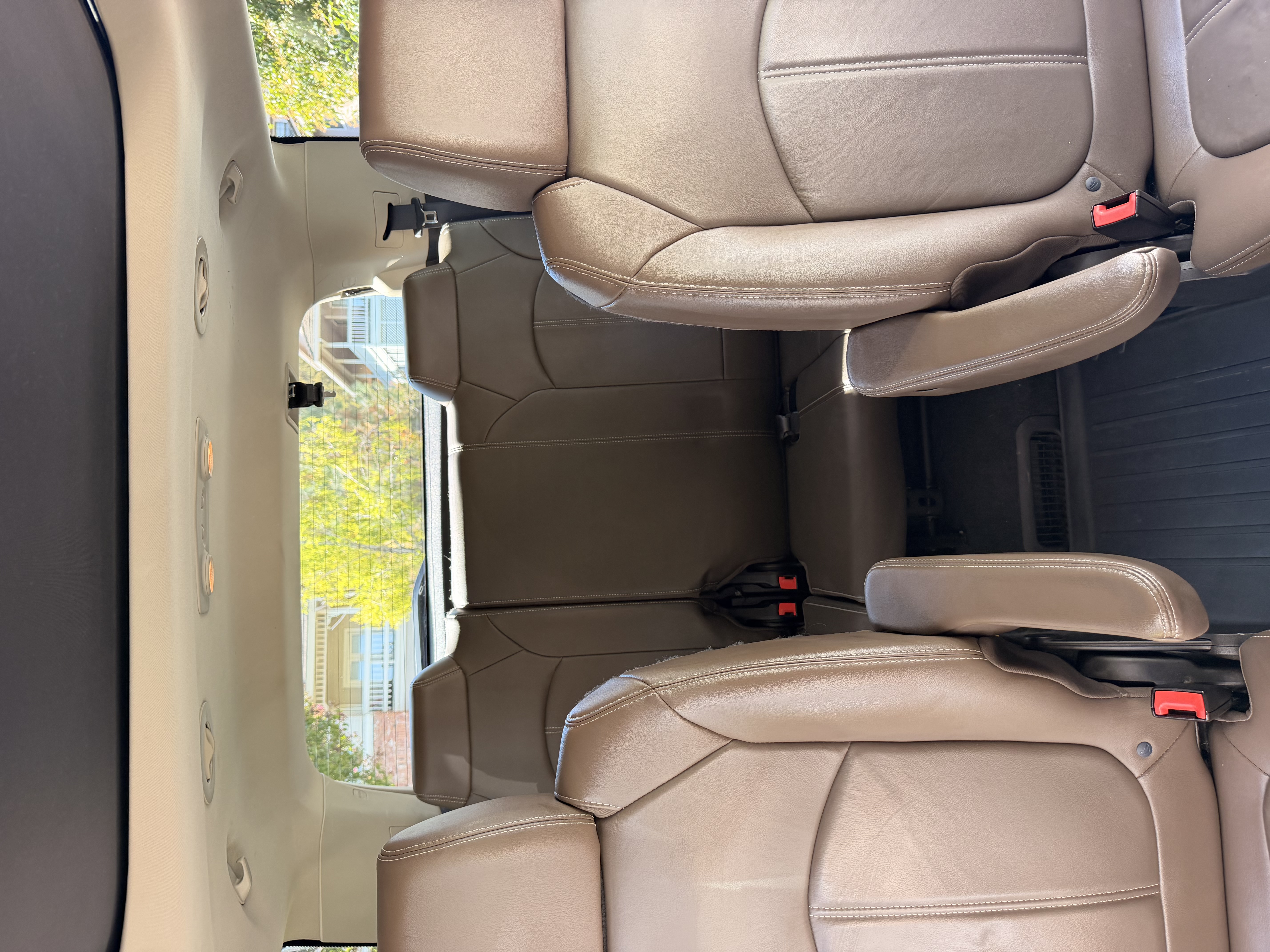 Used 2016 GMC Acadia SLT w/ Open Road Package FWD image 8