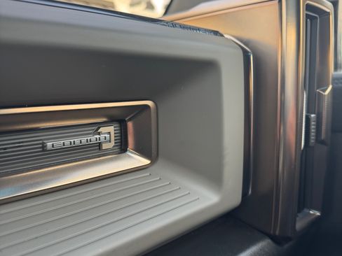 Used 2024 GMC Hummer EV 3X w/ LPO, Illumination Package image 18