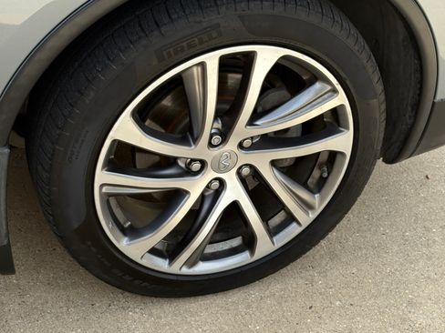 Used 2017 INFINITI QX50 2WD w/ Deluxe Touring Package image 23