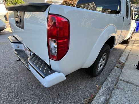 Used 2017 Nissan Frontier S image 8