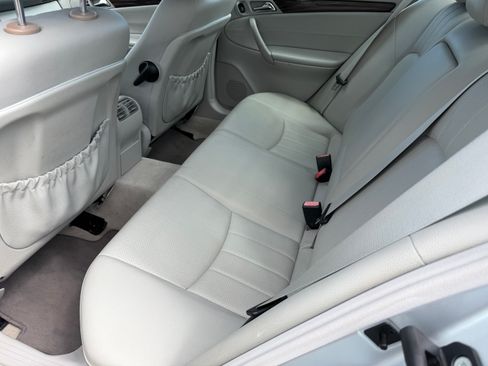 Used 2007 Mercedes-Benz C 280 Sedan image 9